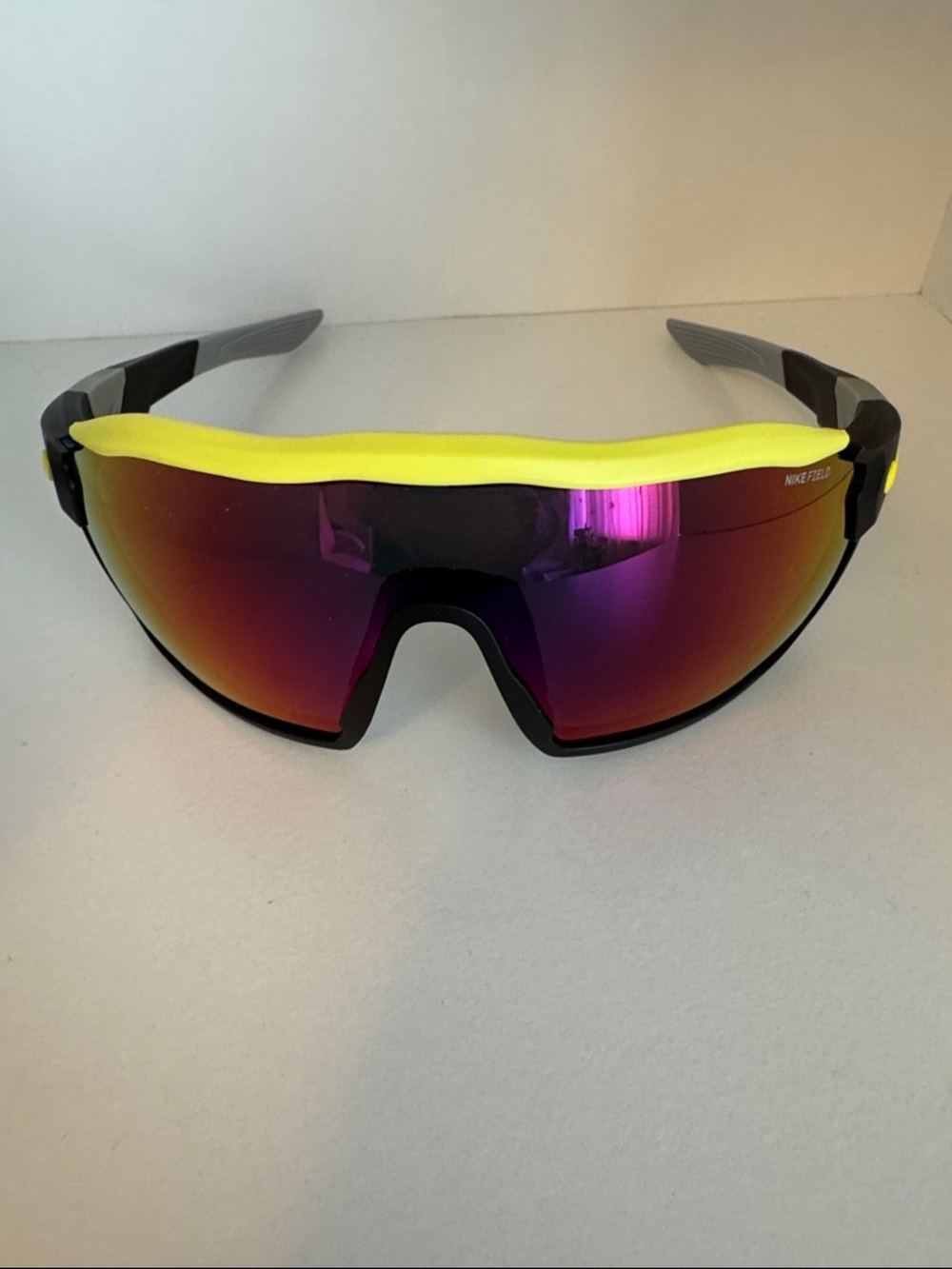 Nike Show X Rush E Sunglasses DZ7369-010